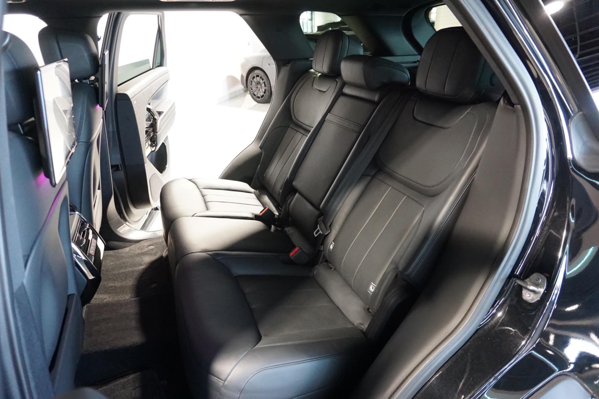 Land Rover Range Rover Sport 3.0 D300 MHEV Dynamic SE SUV 5dr Diesel Auto 4WD Euro 6 (s/s) (300 ps)